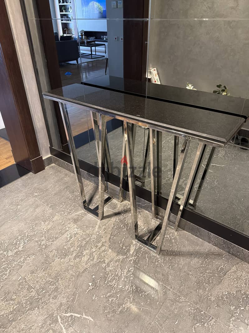 Marble consol 2