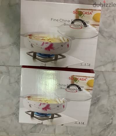 طقم حلة شوربة بورسلين (Fine China) ماركة SOLECASA - قطعتين جديد