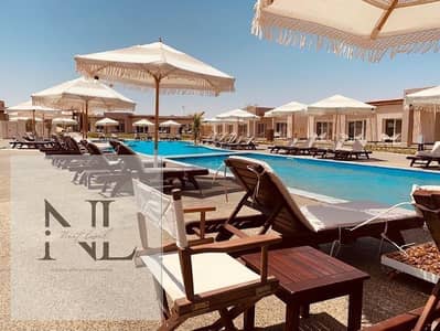 فرصتك تمتلك بنتهاوس في جايا رأس الحكمة، 97م + روف 90م، 2 غرف، 2 حمام، متشطب بالكامل، استلام 2027، موقع مميز