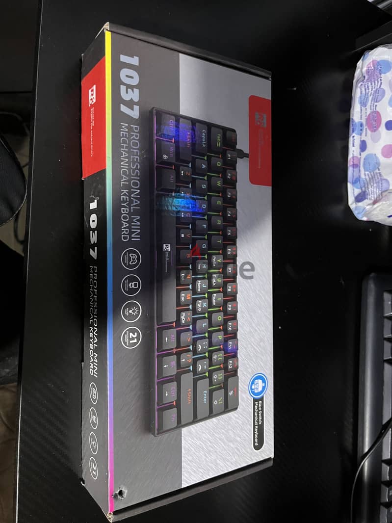 keyboard R8 1037 2