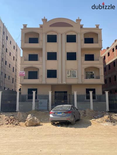 شقه للبيع بسعر مميز  بالحى التاسع 6 اكتوبر بيت الوطن  على محور التحرير لقطه