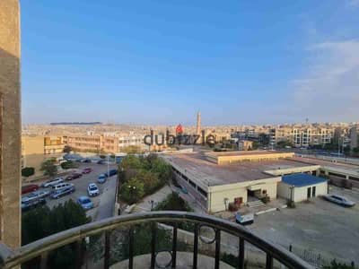 شقه ١٣٥م للبيع محليه ٧ بالتجمع الثالث امام فيوتشر مول