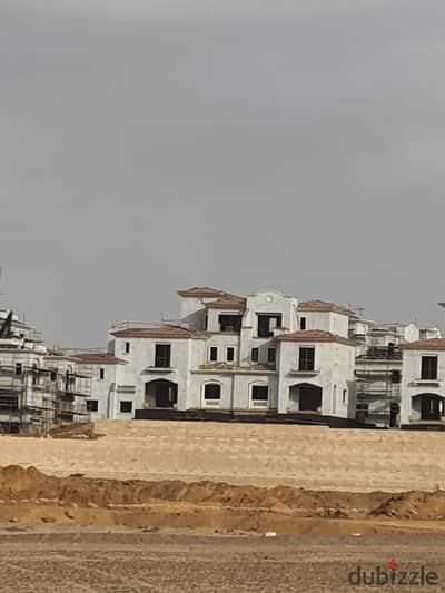 كواترو 255م  للبيع في سيتي جيت التجمع الخامس جاهز للاستلام الفوري City Gate Diar Qatari New Cairo