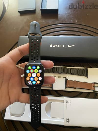 Apple Watch Nike S6 44mm gray battery 92% like new ساعة ابل للبيع