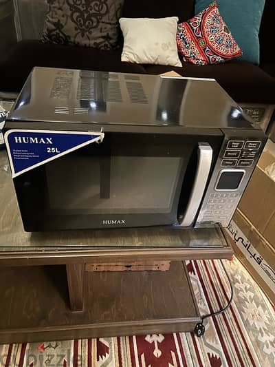 Humax 25L microwave