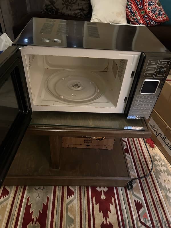 Humax 25L microwave 1