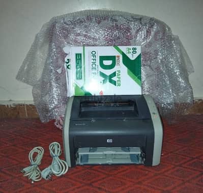 برنتر hp1010 ليزرجت بالكابلات ورزمة ورق