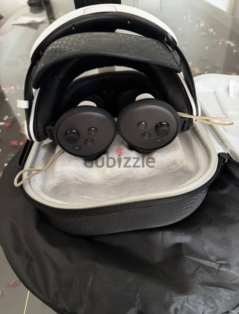 Meta Quest 3 128GB + Accessories 4