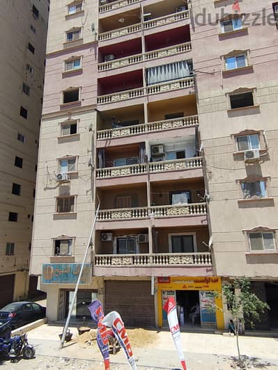 شقة في جسر السويس بمنطقة برتي (اقرب محطة مترو هشام بركات الخط ال٣)