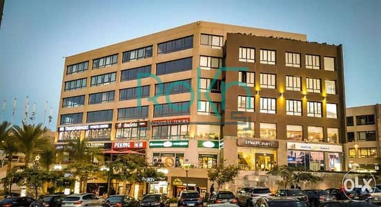مكتب متشطب بالتكييفات باميز فيو ف الجزيرة بلازا علي البستان مباشرة
