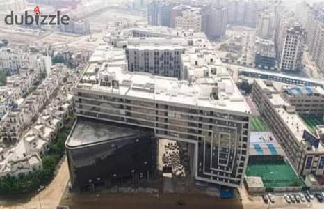 شقه للبيع فى كمبوند كريستال بلازا تكمله اقساط بمقدم ٥ مليون و٢٢٠ الف