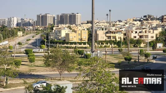 شقة للايجار  فى الحى السابع   زايد  سكنى  فقط