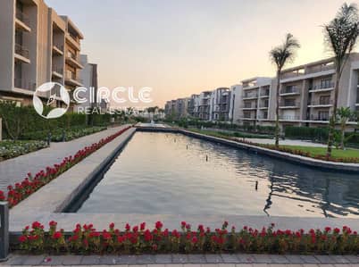 شقة ١٧٥م متشطبة بالمطبخ والتكييفات للبيع في فيفث سكوير التجمع الخامس القاهرة الجديدة