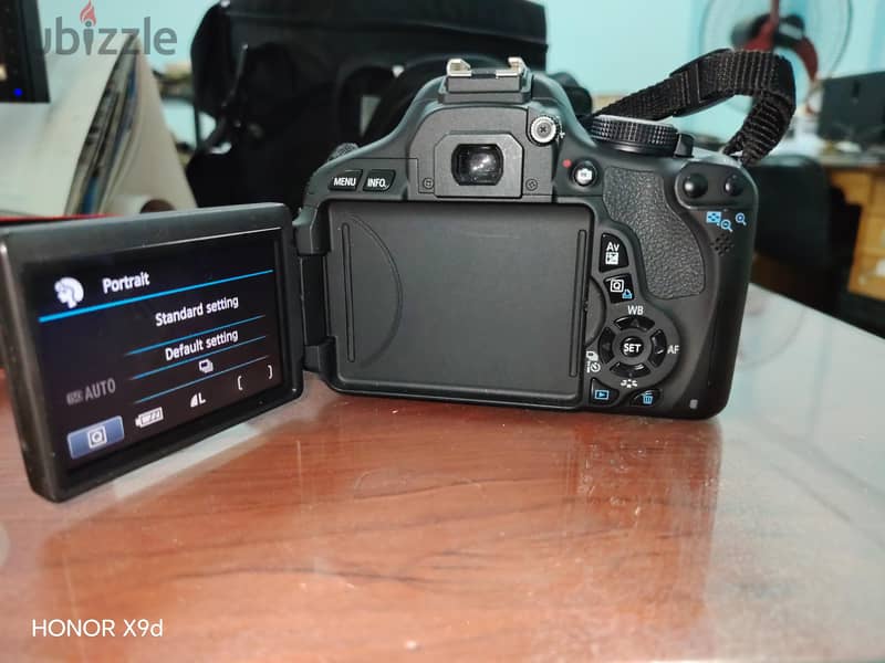 Canon EOS rebel T3i 2
