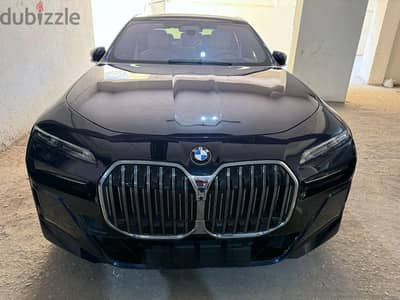 BMW 760 بحالة الزيرو كاملة وكيل