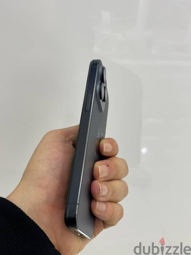 Iphone 15 pro max 4