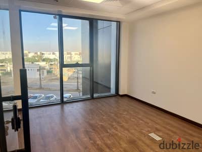 Corner Office for Rent finished and fully equipped Landscape view - Hyde Park