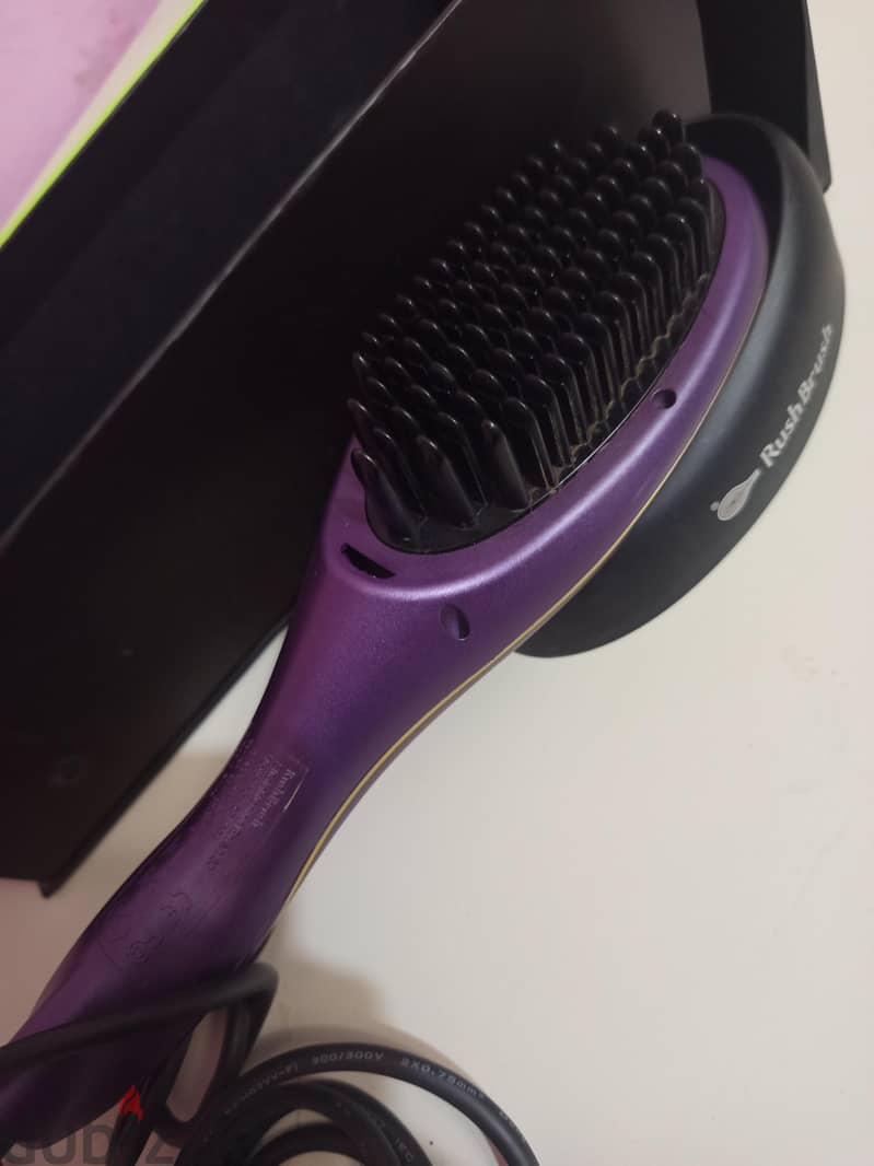 rush brush hair straightener 1
