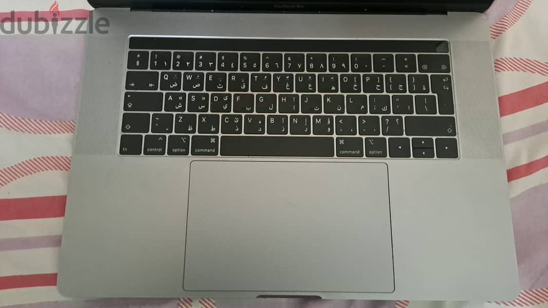 Apple macbook pro model 2019 1