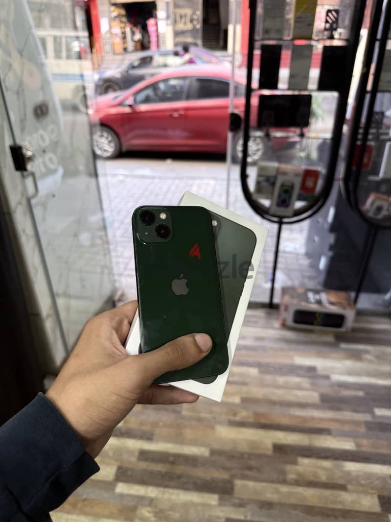 iPhone 13 1
