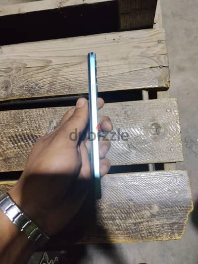 فيفو y02s حاله جيده زي ما حضرتوم شايفين معاه جميع مشتملاتو للبدل ايفون