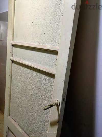 باب خشبى
