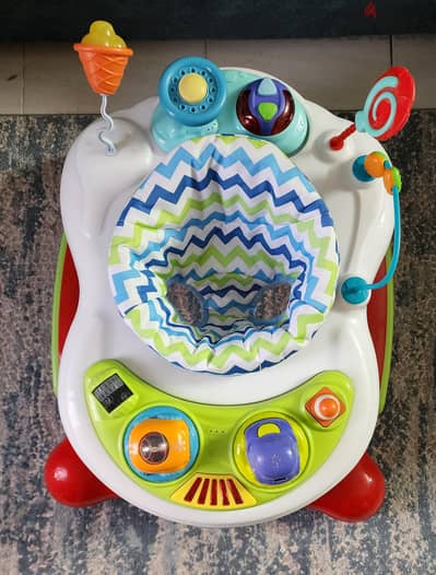 Activity Center + walker-مشاية و العاب و كرسى هزاز