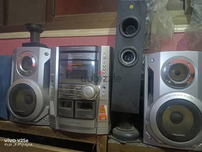 باناسونيك  صب ومسرح 8500w بعمل فلاشه بلوتس وراديو بالريموت والاريال