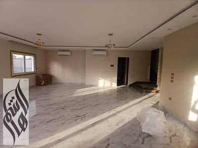 فيلا لقطة للايجار بالتكييفات والنجف بمدينتي تشطيب الترا سوبر لوكس اول سكن بجوار المسجد
