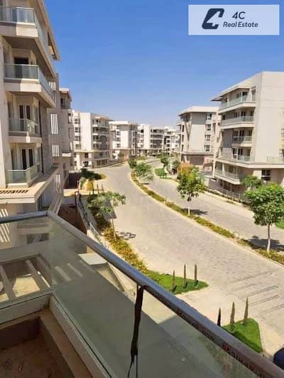 شقة استلام فوري متشطبة ألترا سوبر لوكس بأقل سعر  بالمطبخ فيو بحري برايم لوكيشن في Mountain View iCity التجمع الخامس بالقرب من جولدن سكوير للبيع