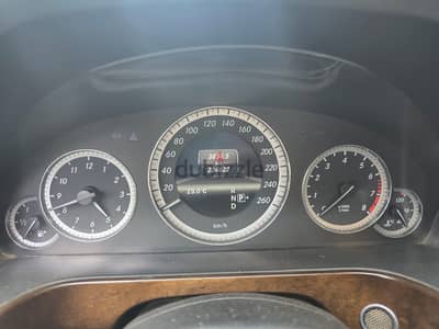 Mercedes-Benz E200 2013-مرسيدس بنز E200 موديل 2013