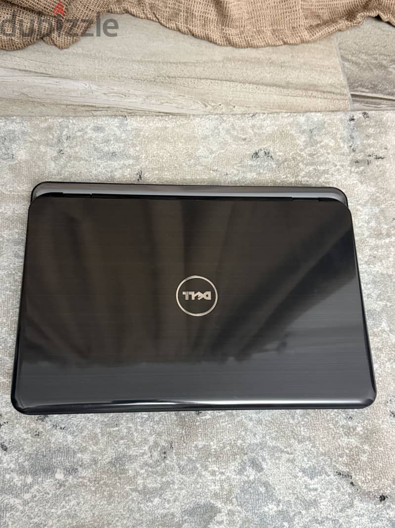 Dell Inspiron N3010 1