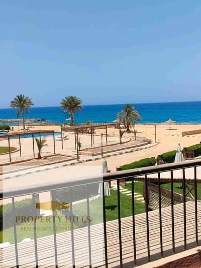 أميز شاليه في القريه متشطبه بالكامل فيو مميز جدا   double full sea view and pull  من لافيستا sahel لوكيشن مميز جدا وحيوي بحري صريح متاح كل الخدمات اللى محتاجها