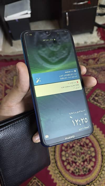 هواوي y7 حاله زيرو مفهوش اي حاجه