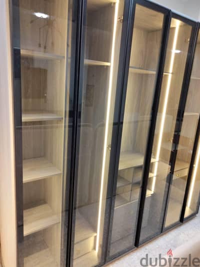 دريسنج مودرن خشب كونتر ارو / dressingroom