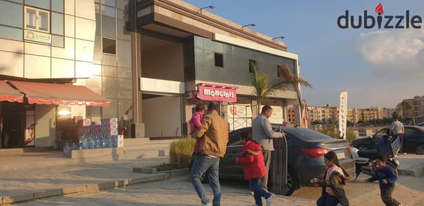 محل للإيجار في مدينه الشروق مول سكوير 5 شهرين هديه15900