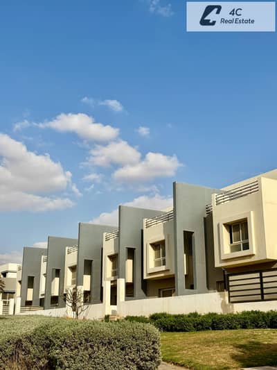 اقل مقدم ل تاون هاوس مودرن208م استلام فوري بالتقسيط في هايد بارك التجمع الخامس Hyde park new cairo fifth settlement