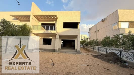 فيلا توين مودرن مباني 270م استلام فوري للبيع في مدينتي