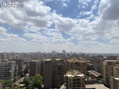 شبرا مصر شقة تطل على معهد ناصر وترى النيل (قبلي وبحري)