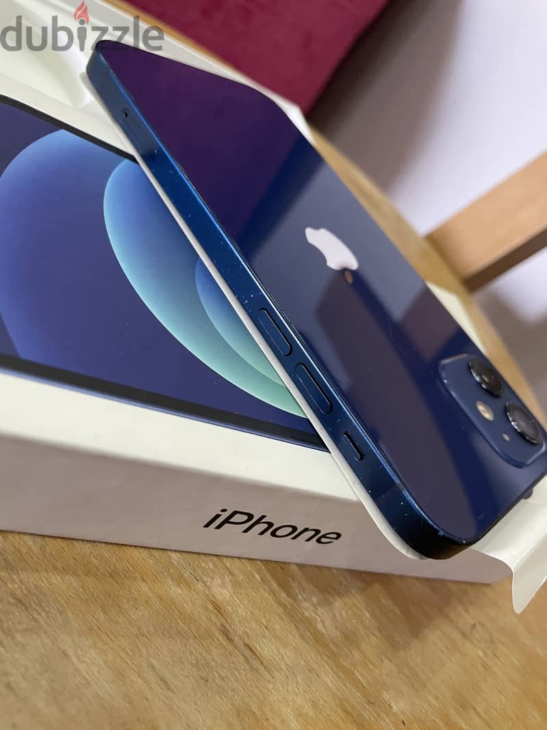 iPhone 12 waterproof 1