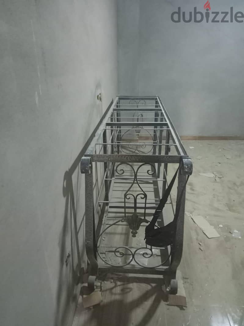 بوفية / كونسول 1