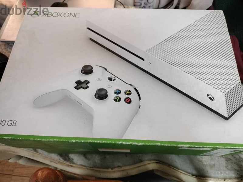 xbox one s 1 Tera+2 controller+ Kinect 1