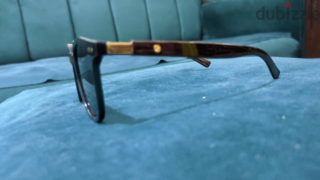 polarized 7
