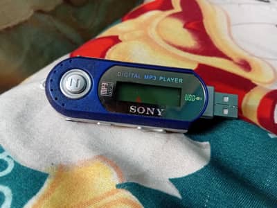 مشغل MP3 سوني USB بحالة جيدة