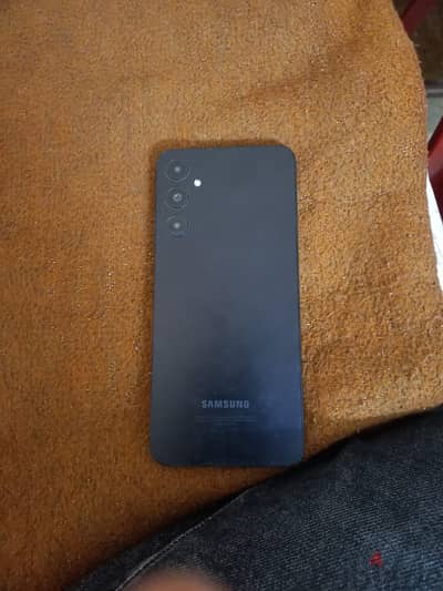 فرصة جامدة للبيع بالعلبة والشاحن Samsung A05s 128GB / 4 RAM