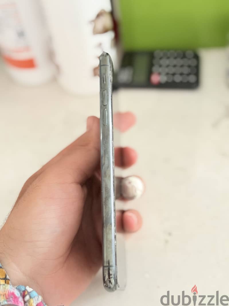 iphone 11 pro max 2