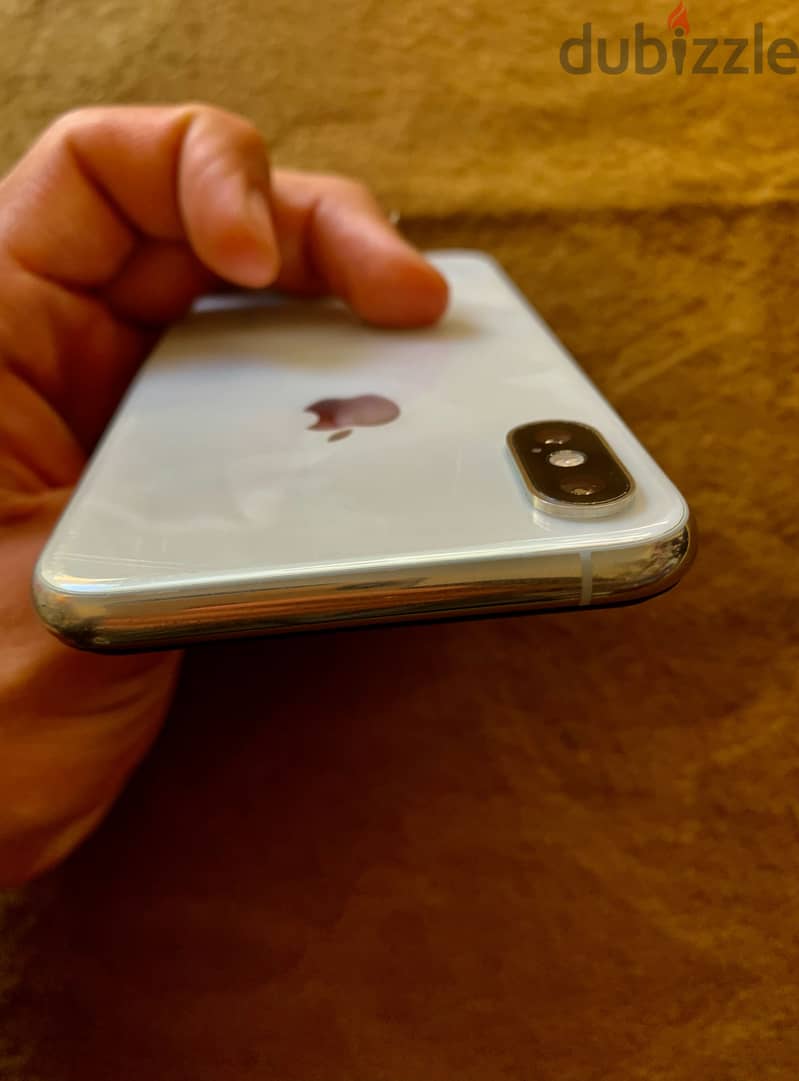 iPhone xs 3