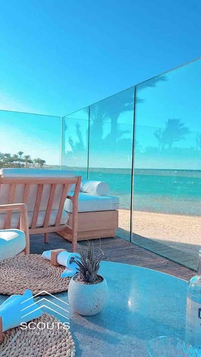 بسعر الطرح الاول شاليه للبيع علي البحر صف اول لاجون very prime location متشطب بالكامل في اوجامي الساحل الشمالي ogami سودك بجوار june وفوكا باي راس الحكمه