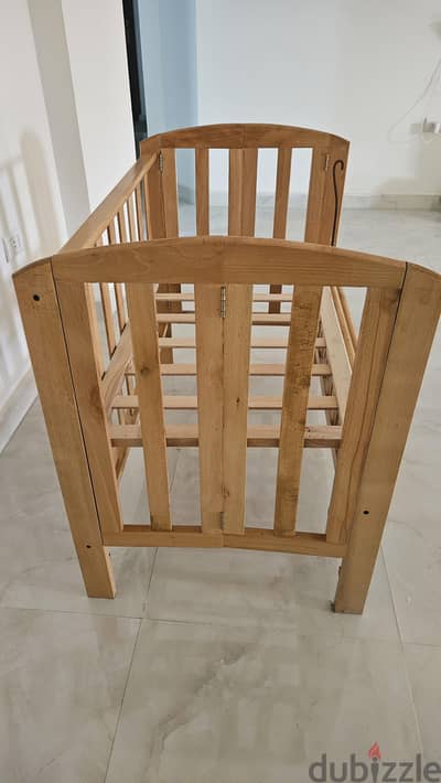 سرير اطفال