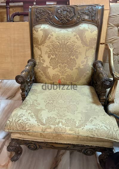 Salon canpa with 4 chairs